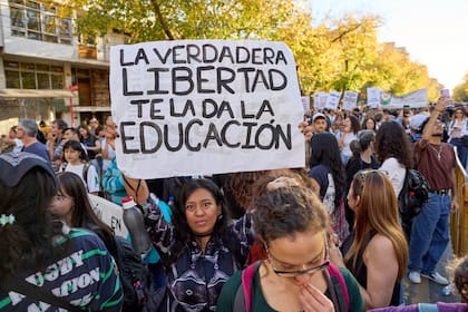 "La verdadera libertad te la da la educación", decía otro de los carteles