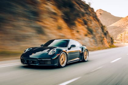 La verdadera razón por la que en los Porsche la llave de arranque está a la izquierda