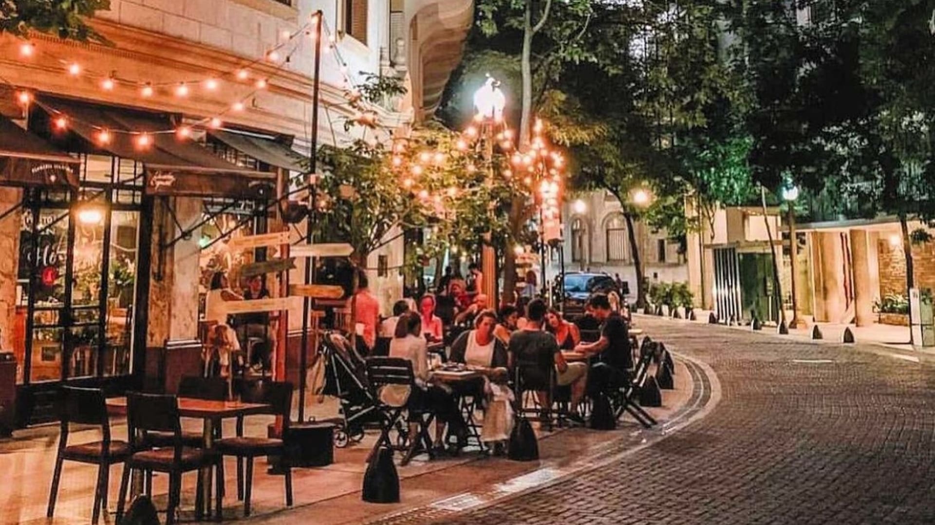 La vereda de Florería Atlántico
