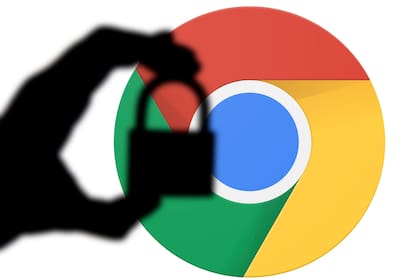 La versión 88 del navegador Chrome mejora la gestión de las contraseñas guardadas y permite revisar si alguna fue vulnerada en una filtración masiva de datos