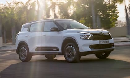 La versión elegida por la marca francesa como modelo de ahorro es la VTi Feel Pack