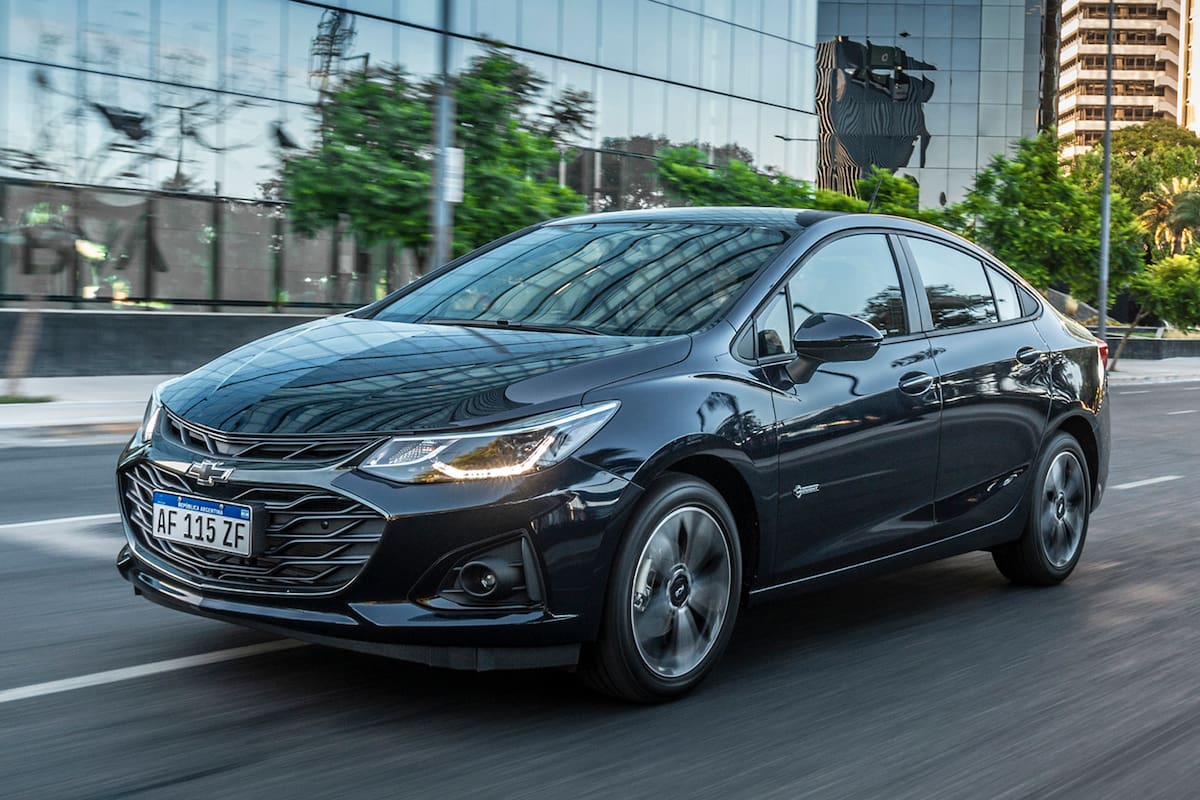 La versión Midnight del Chevrolet Cruze busca darle un toque de elegancia a sus ya de por sí muy estilizadas líneas