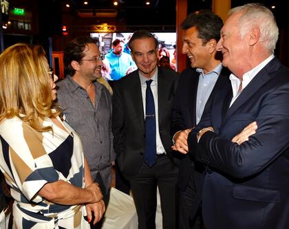 La versión porteña de Alternativa Federal cerró el año con una cena el martes en San Telmo