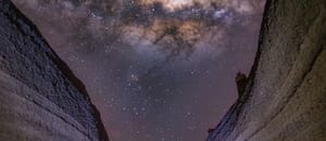 Por primera vez, un fotógrafo argentino capturó la Vía Láctea desde los pasadizos de un volcán en Malargüe