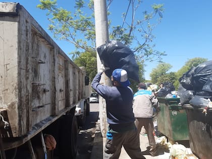 La viceintendenta de La Rioja pidió colaboración para poder recolectar los residuos