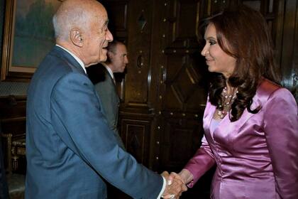 La vicepresidenta Cristina Fernández de Kirchner, junto al empresario Enrique Eskenazi
