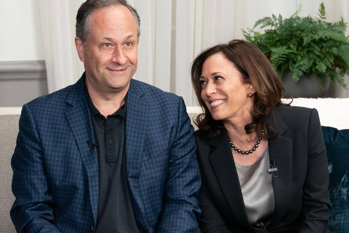 La vicepresidenta de Estados Unidos, Kamala Harris, junto a su marido, Doug Emhoff