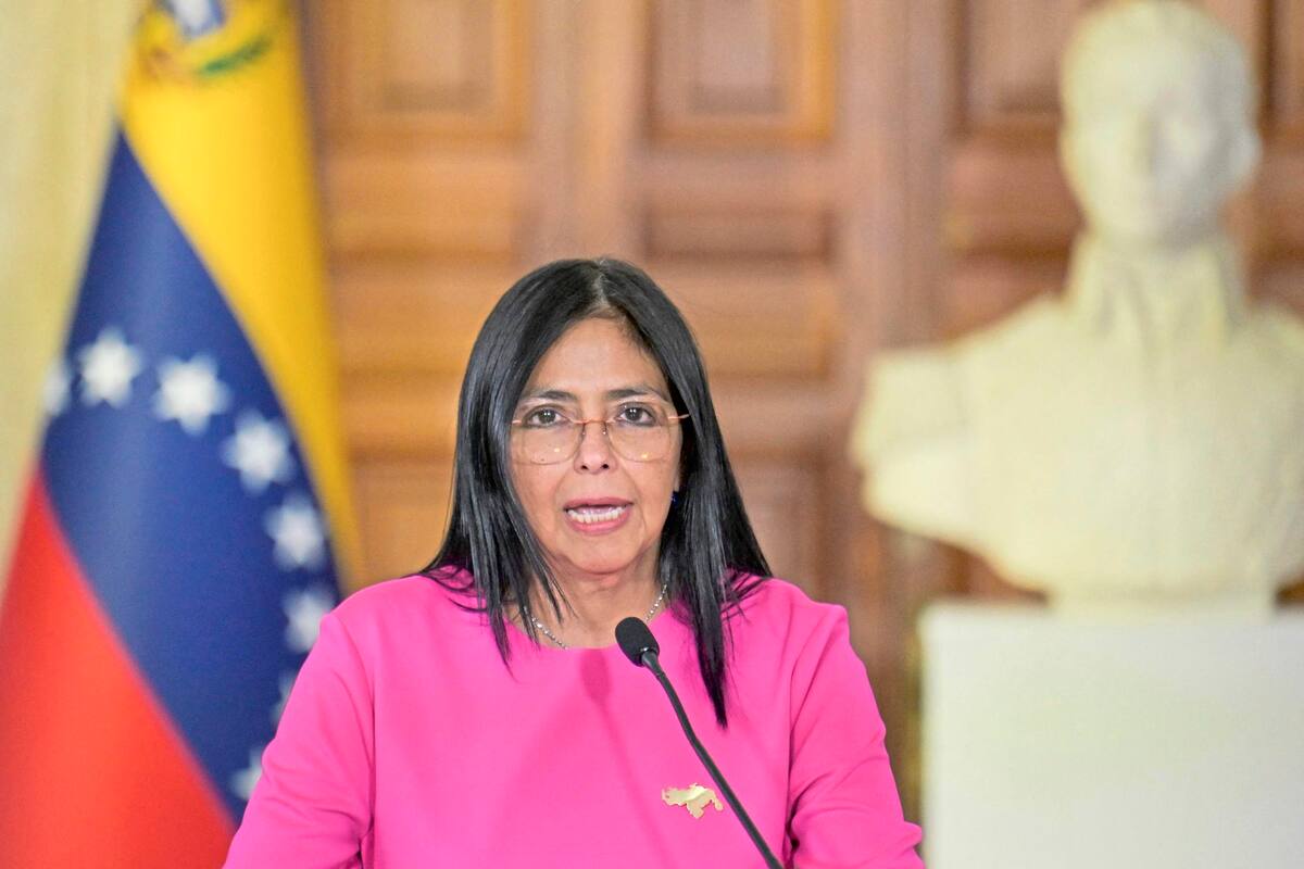La vicepresidenta de Venezuela desmintió negociaciones con Estados Unidos para sacar a Maduro del poder y acusó una guerra psicológica