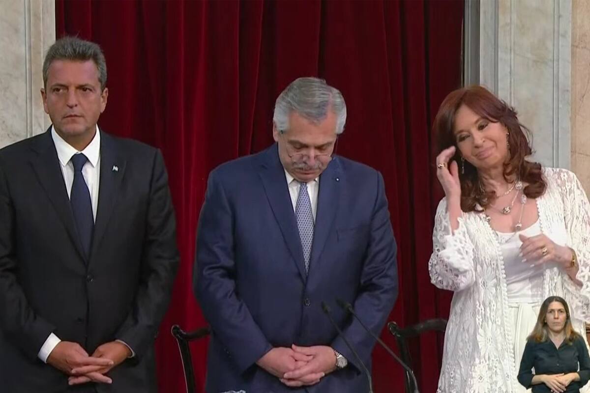 La vicepresidenta hizo un gesto durante la apertura de sesiones que molestó a los usuarios de las redes sociales