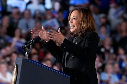 La vicepresidenta Kamala Harris, candidata demócrata a la presidencia, habla en un evento de campaña el viernes 13 de septiembre de 2024, en Wilkes-Barre, Pensilvania. (AP Foto/Jacquelyn Martin)