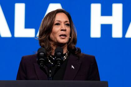 La vicepresidenta Kamala Harris habla durante la 88 convención nacional de la Federación Estadounidense de Maestros, el jueves 25 de julio de 2024, en Houston. (Foto AP/Tony Gutierrez)