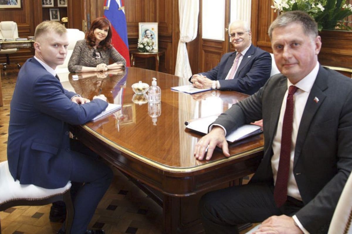 La vicepresidenta recibió al embajador ruso en el país el jueves pasado.