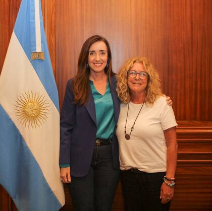 La vicepresidenta Victoria Villarruel y Claudia Rucci, directora del Observatorio de Derechos Humanos del Senado de la Nación