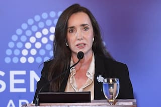 Dura reacción de Villarruel tras las críticas a su reunión con Quintela