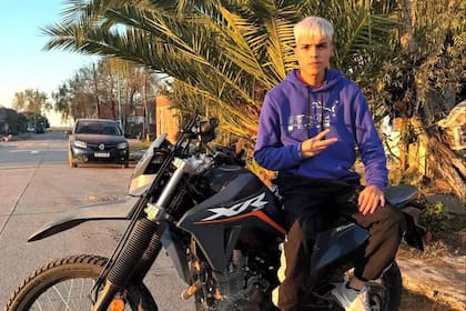 La víctima, de 23 años e identificada como Cristian Gonzalo Prado, recibió un disparo en la cabeza