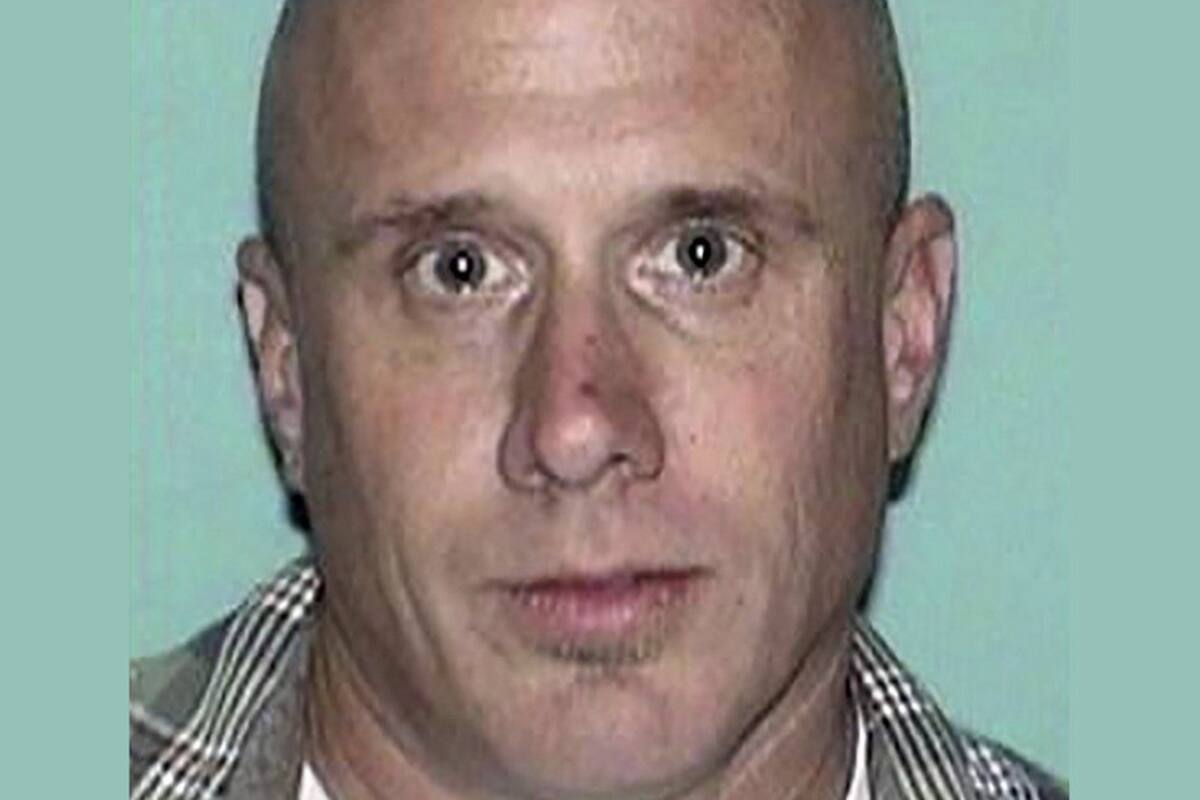 La víctima fue mentor del acusado y de su hermano gemelo a través de un programa de Hermano Mayor en la década de 1980