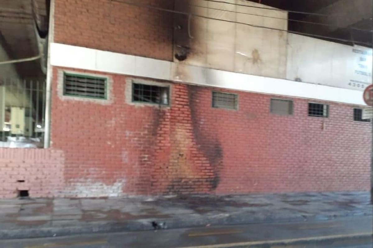 La víctima fue quemada dentro de una precaria casilla en Virrey Ceballos al 1200