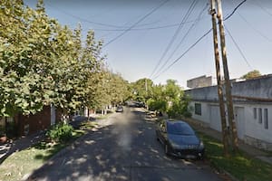 La víctima, identificada como Bárbara, estaba colgada en el living de su vivienda en Florencio Varela