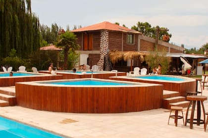 La víctima, identificada como Ricardo Alberto Gallo Castañeda, de 67 años, se encontraba alojado junto con un equipo de fútbol en Quinta Palma Cabañas & Eventos