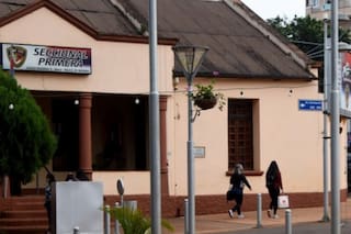 Hablaba por teléfono con su padre cuando la asaltaron y le pegaron un tiro en la cabeza