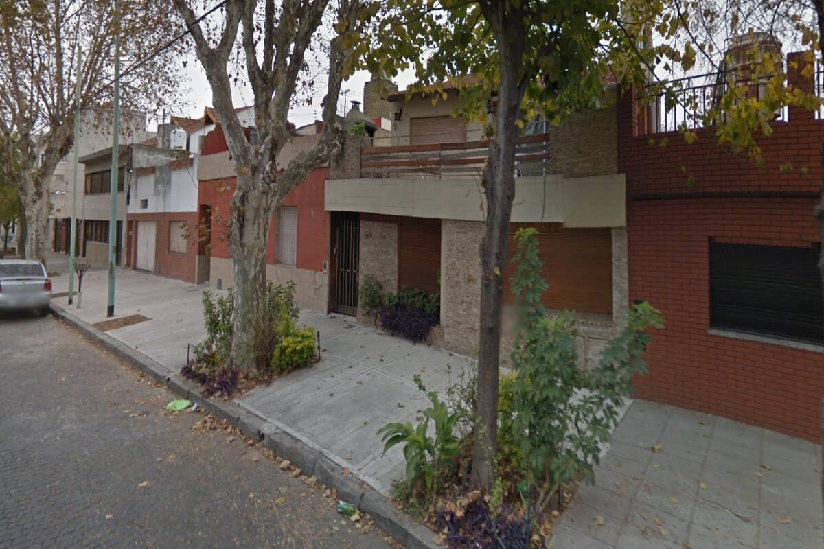 La víctima tenía 56 años y su cuerpo fue encontrado en su casa, ubicada en Pedro Morán al 5100, en Villa Devoto