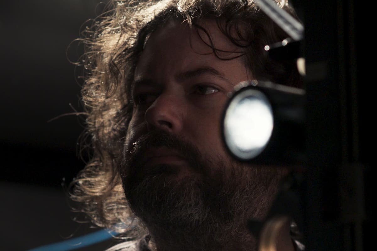 "La vida a oscuras", el documental de Enrique Bellande cuenta el trabajo de Fernando Martín Peña, el autor de los dos volúmenes que narran la historia del cine argentino desde otra perspectiva