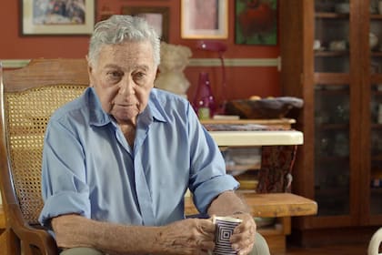 La vida del incomparable arquitecto Rodolfo Livingston puede encontrarse con mucha fidelidad en el documental de Sofía Mora