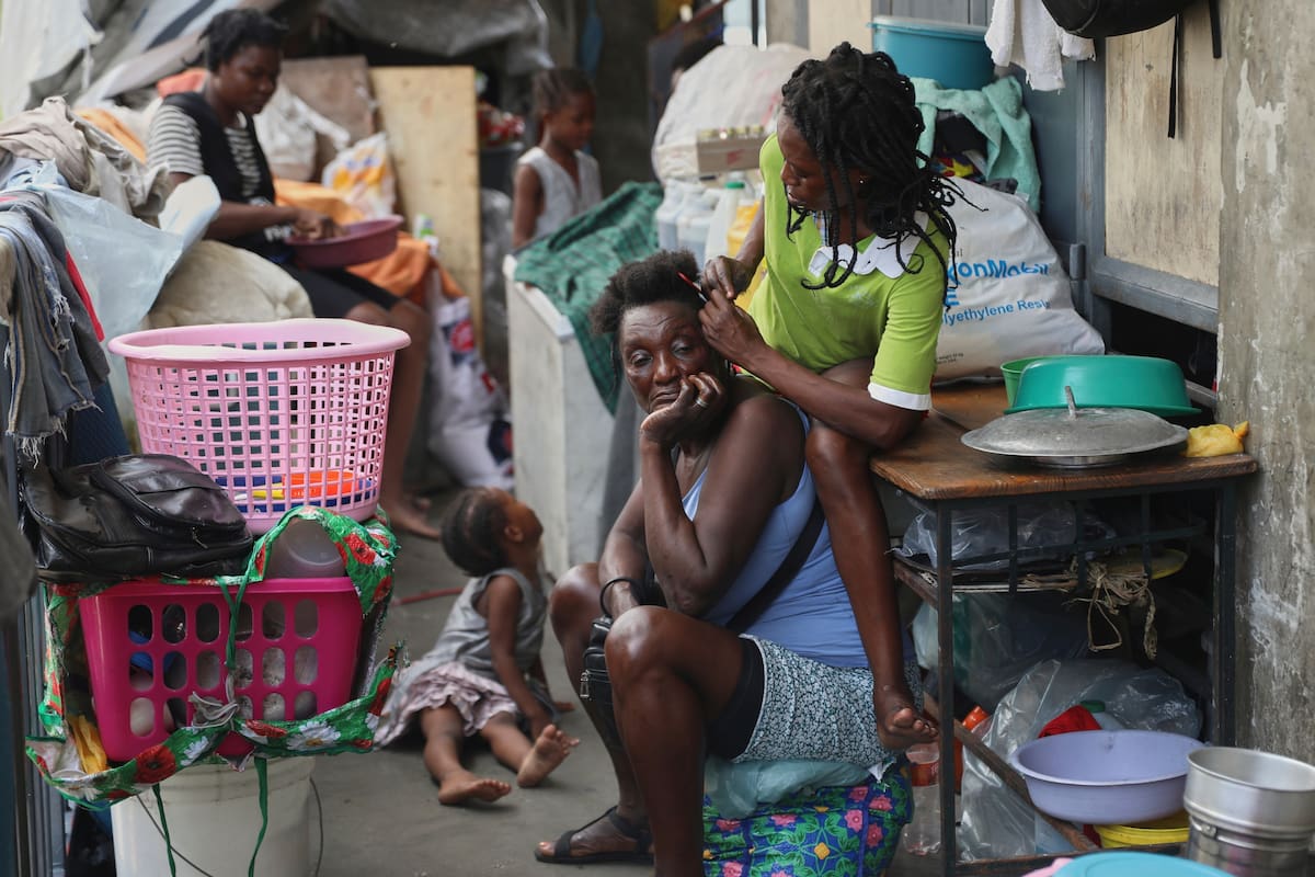 La vida en un refugio para familias desplazadas por la violencia de pandillas, en Puerto Príncipe