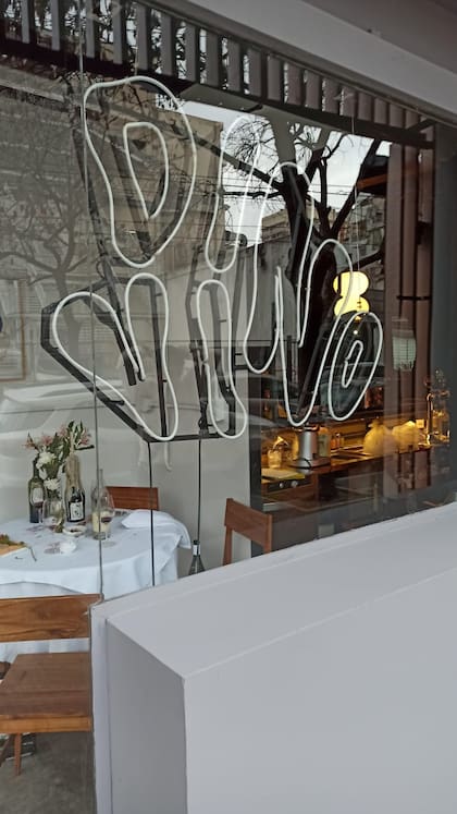 La vidriera del nuevo restaurante