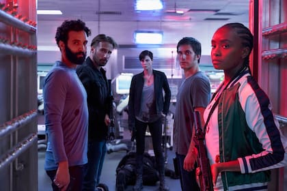La vieja guardia: Joe (Marwan Kenzari), Booker (Matthias Schoenaerts), Andy (Charlize Theron), Nicky (Luca Marinelli) y Niles (Kiki Layne)