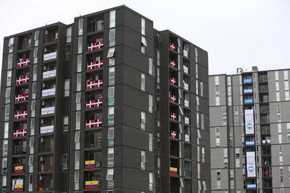 La Villa está dividida en barrios nombrados por los cuatro elementos; cada uno tiene su centro