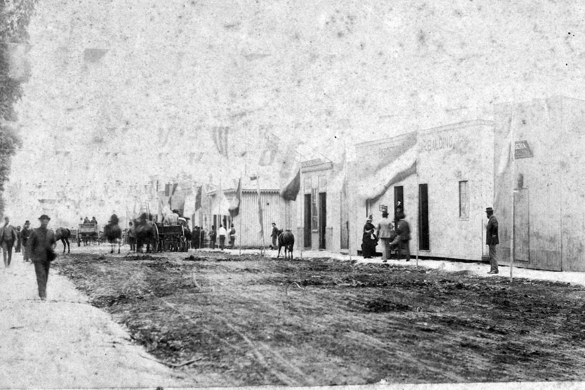 La Villa Garibaldi nació oficialmente con el remate del 15 de abril de 1888.