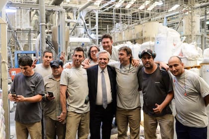 La visita de Alberto Fernández a Tecnocom