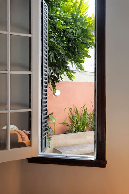 La vista al jardín de la casa, que se actualizó