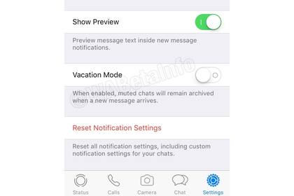 La vista de configuración del modo Vacaciones de Whatsapp en el iPhone