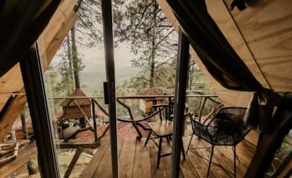 La vista de una de las cabañas de Aldea Pachamama