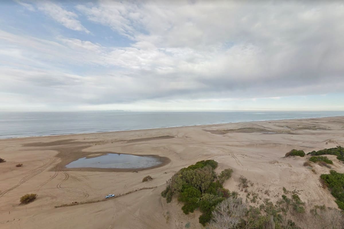 La vista del mar desde el Faro Querandí, cerca del lugar del accidente