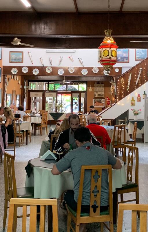 La vista del salón de la Trattoria Napolitana Véspoli