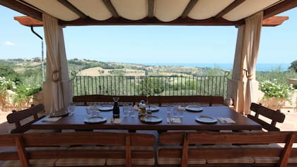 La vista desde la terraza de Maxi López y su novia. Crédito: rentalscapes.com