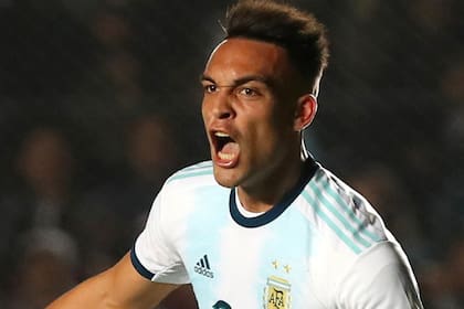 La vitalidad del ‘Toro’ Martínez al servicio de las urgencias de la selección