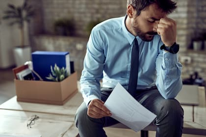 La WARN exige a los empleadores aplicables notificar con antelación el cierre de una planta o un despido masivo