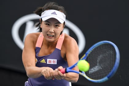 La WTA suspendió todos los torneos en China después de que la tenista Peng Shuai denunciara una agresión sexual por parte de un funcionario de ese país y la situación, lejos de quedar aclarada, se oscureció.