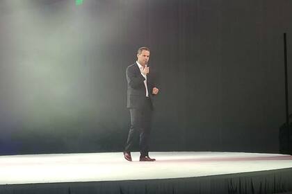 Labourt en el evento de presentación de la compañía