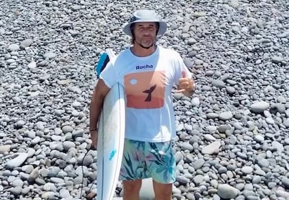 Lacalle Pou surfeando