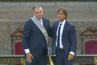 Orsi asumió como sucesor de Lacalle Pou y regresa la izquierda al poder en Uruguay