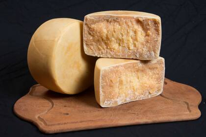 El queso de rallar será uno de los productos que se vendan al costo