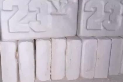 Ladrillos de cocaína que la banda iba a buscar a Bolivia