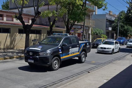 Ladrones ingresaron a una vivienda en Villa Bosch para robar violentamente.