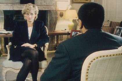 Lady Di, durante la explosiva entrevista con Martin Bashir