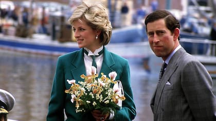 La prensa británica señalaba que los príncipes Carlos y Diana se veían muy poco pese a estar casados